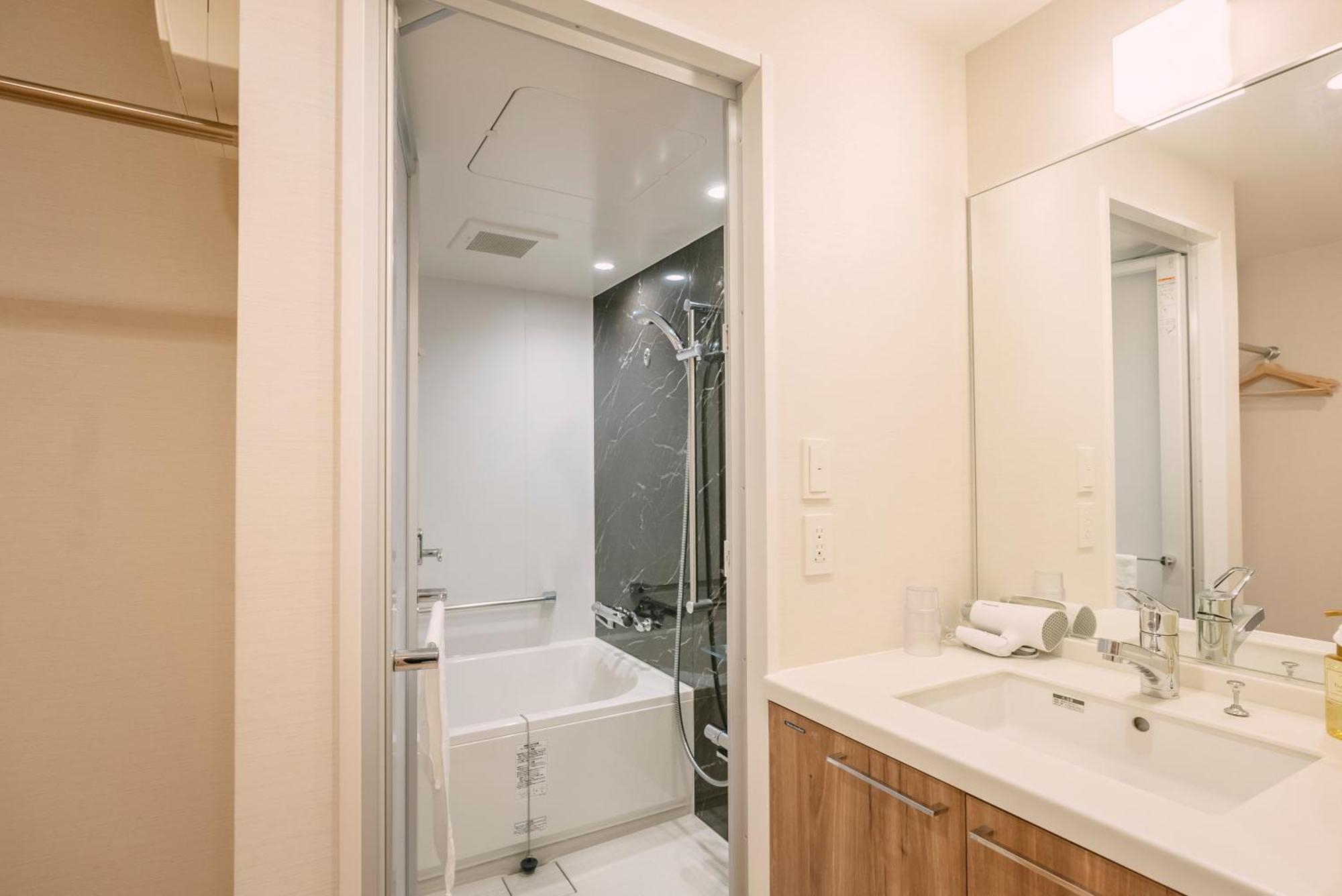 Far East Village Osaka, Namba South 3*